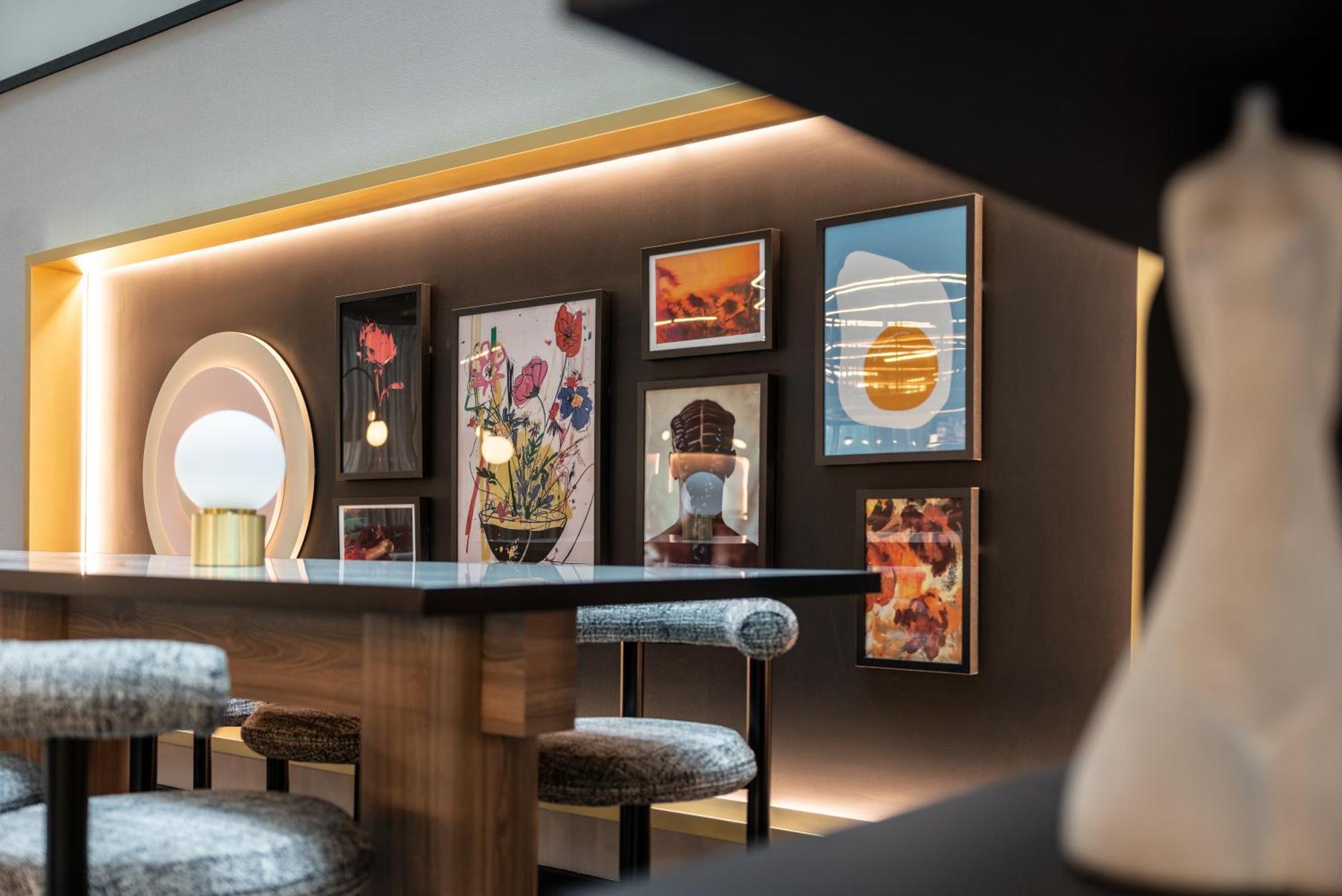Tribe Manchester Airport By Accor Хейл Экстерьер фото